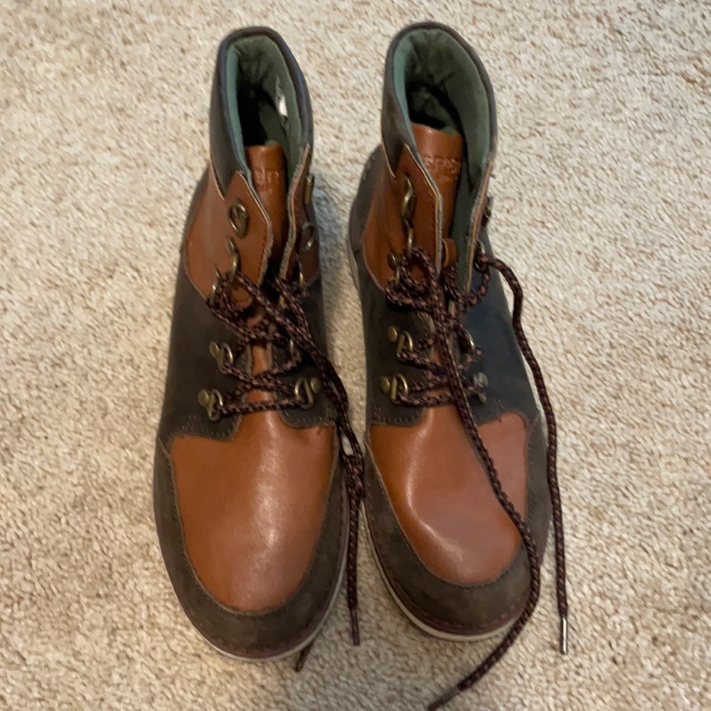 Boys Sperry boys size 3 boots